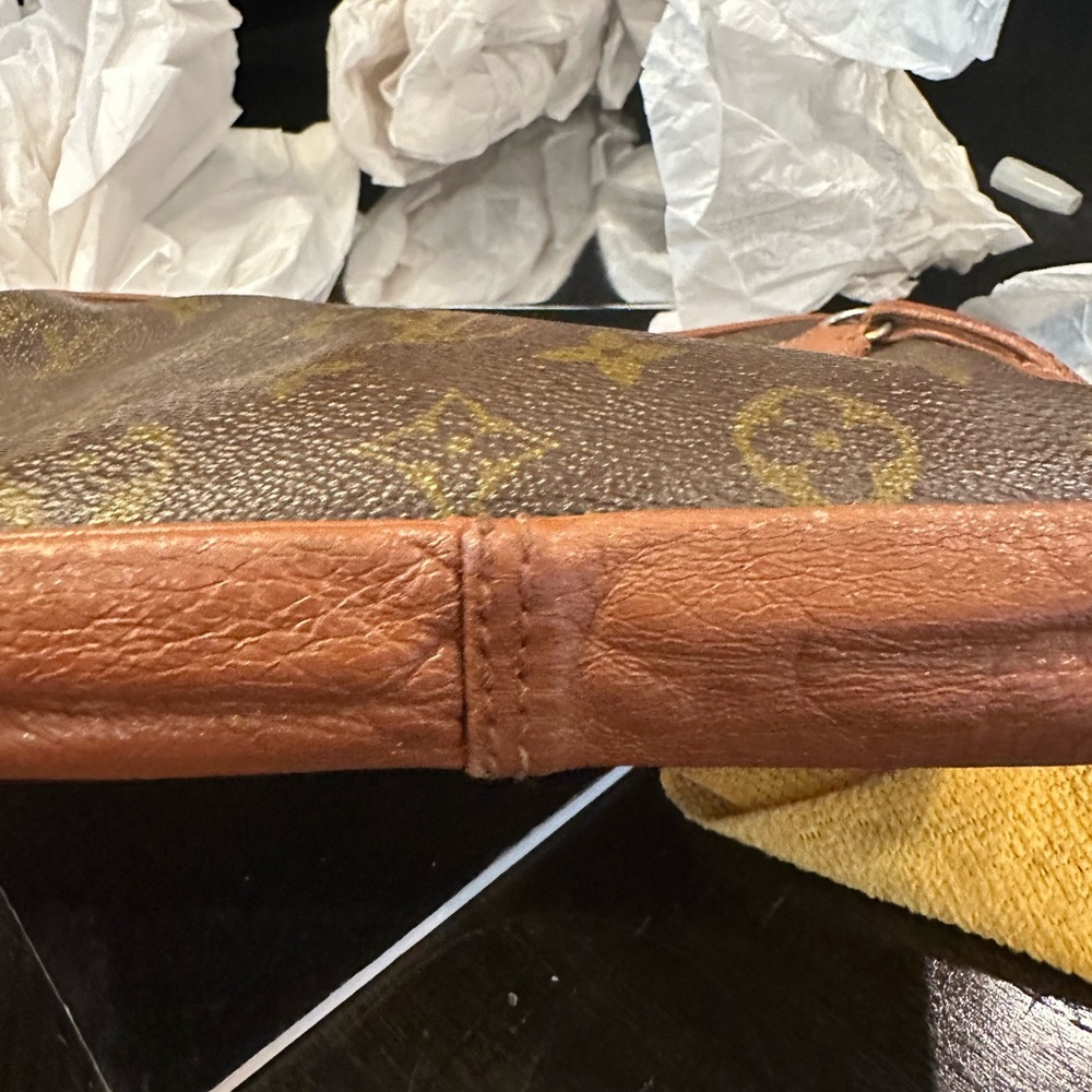 Louis Vuitton Brown Monogram Pouchette Sport  Clutch VINTAGE - Picture 13 of 16